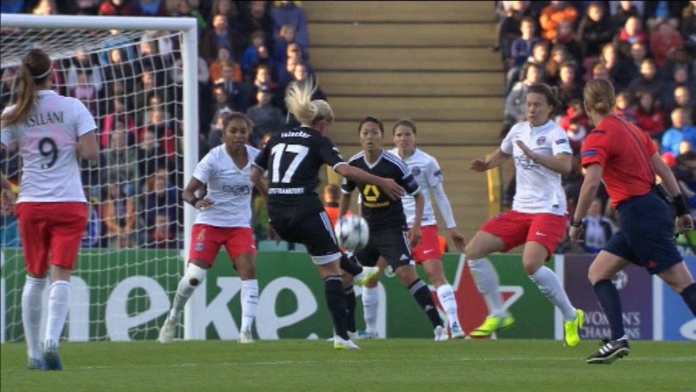 El gol del triunfo del Fráncfort alemán ante el PSG. Este zurdazo de Mandy Islacker (17) resultó imparable en tiempo de descuento (foto UEFA.com).