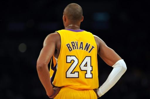 Kobe Bryant, con su número 24, es toda una institución en los Lakers de Los Ángeles, con innumerables récords impuestos para la franquicia y la NBA.