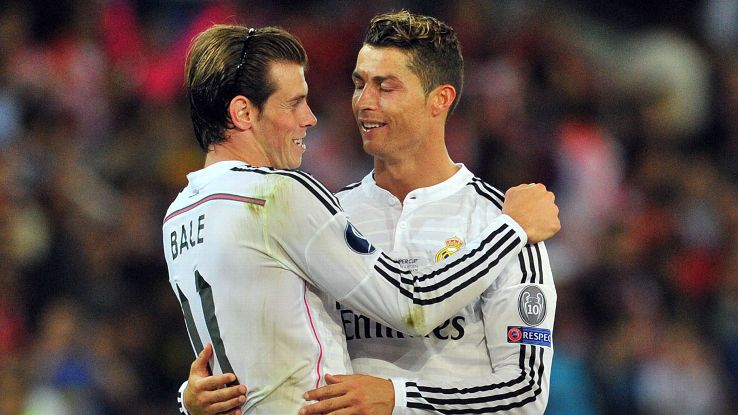 Gareth Bale (izquierda) con Cristiano Ronaldo en sus comienzo con el Real Madrid, cuando el galés arribó a la 'Casa Blanca' en el 2013, con el traspaso más cao de la historia del fútbol: 100 millones de euros.