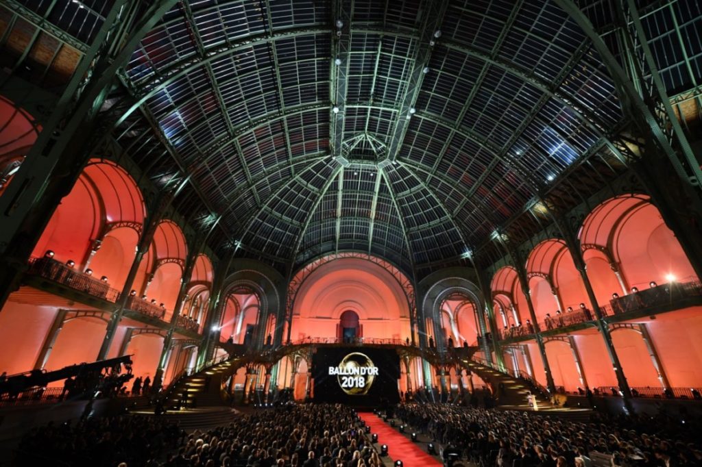 El Gran Palacio de París, Francia, albergó la gala del premio "Balón de Oro 2018" ante una asistencia concurrida el pasado 3 de diciembre (foto Twitter "Balón de Oro").