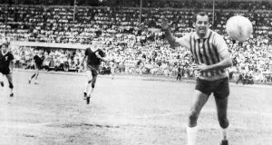 El famoso “gol de la media” de Luis Chacón