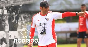 Rónald González, medio siglo con el fútbol en las venas Rónald González, técnico de Costa Rica