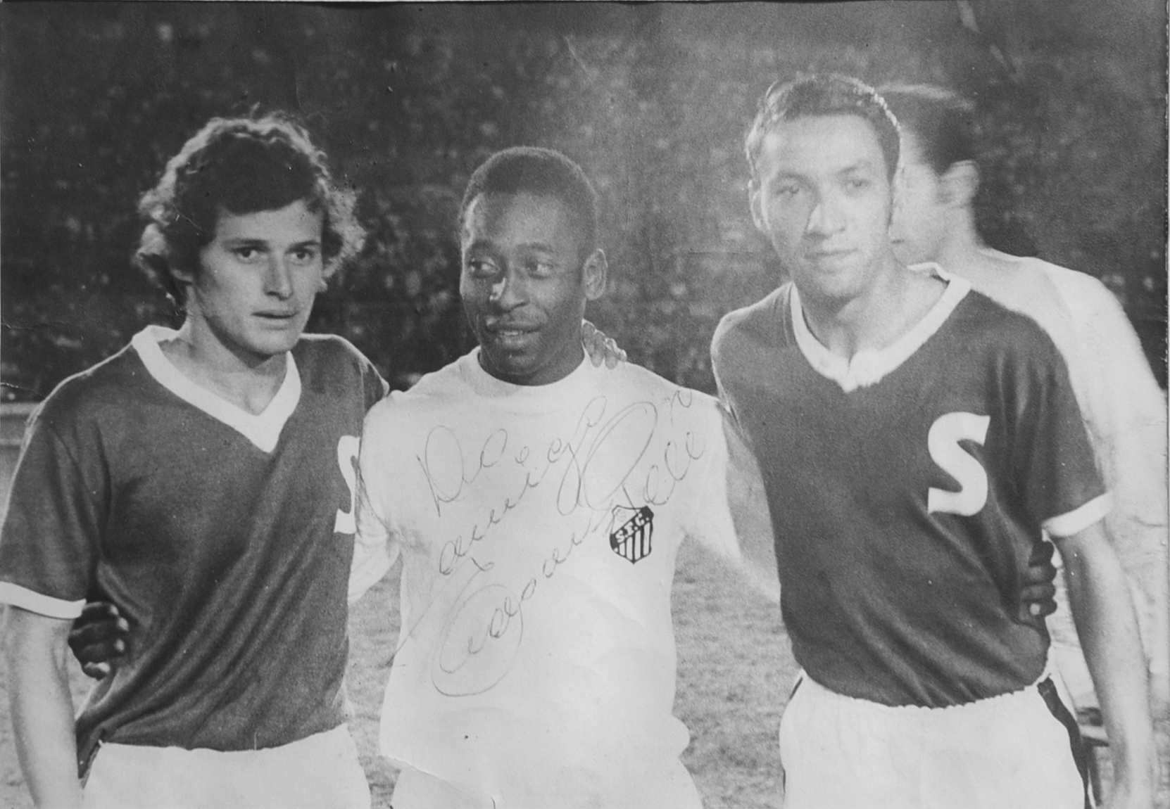 Carlos Solano, Pelé y Fernando Hernández.