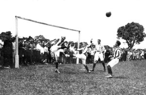 El partido inaugural y el primer gol del fútbol tico: 1921