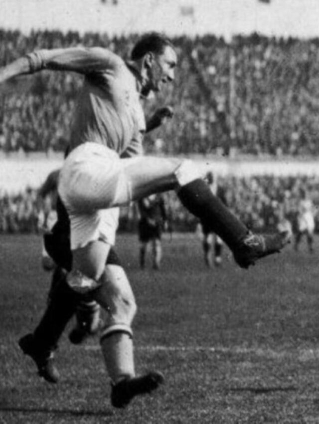 Un francés anotó el primer gol en los Mundiales de fútbol - Buzón de ...
