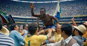 Pelé: Un legado de humildad y espectáculo