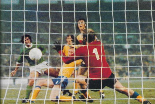Alemania 4-Suecia 2: ‘Show’ y emoción bajo la lluvia en 1974
